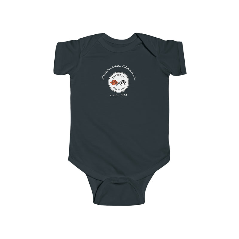 C1 Corvette Baby-Body aus feinem Jersey mit kurzen Ärmeln und Druckknopf unten, perfekt für den jüngsten Fan
